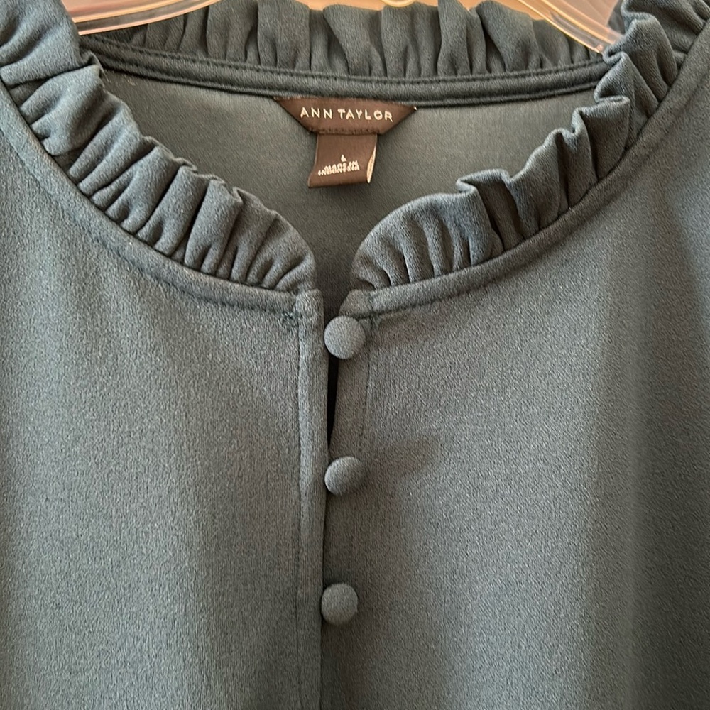 Ann Taylor beautiful teal top with buttons.